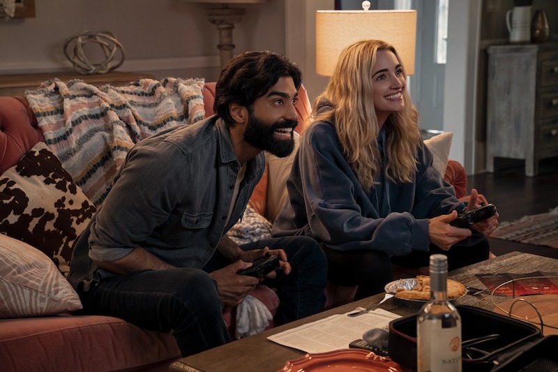 Raymond Ablack as Joe, Brianne Howey as Georgia Miller in Season 3 of 'Ginny & Georgia' Netflix.